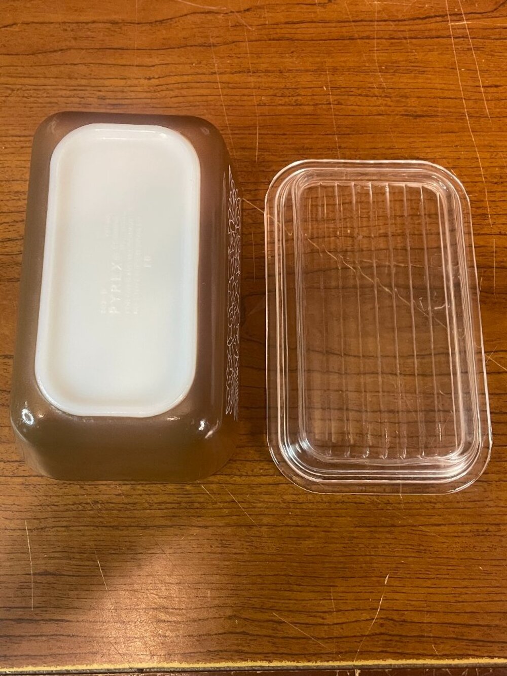 PYREX Vintage Woodland Brown Set of THREE Refrigerator Baking Dishes With Lids - Picture 8 of 11